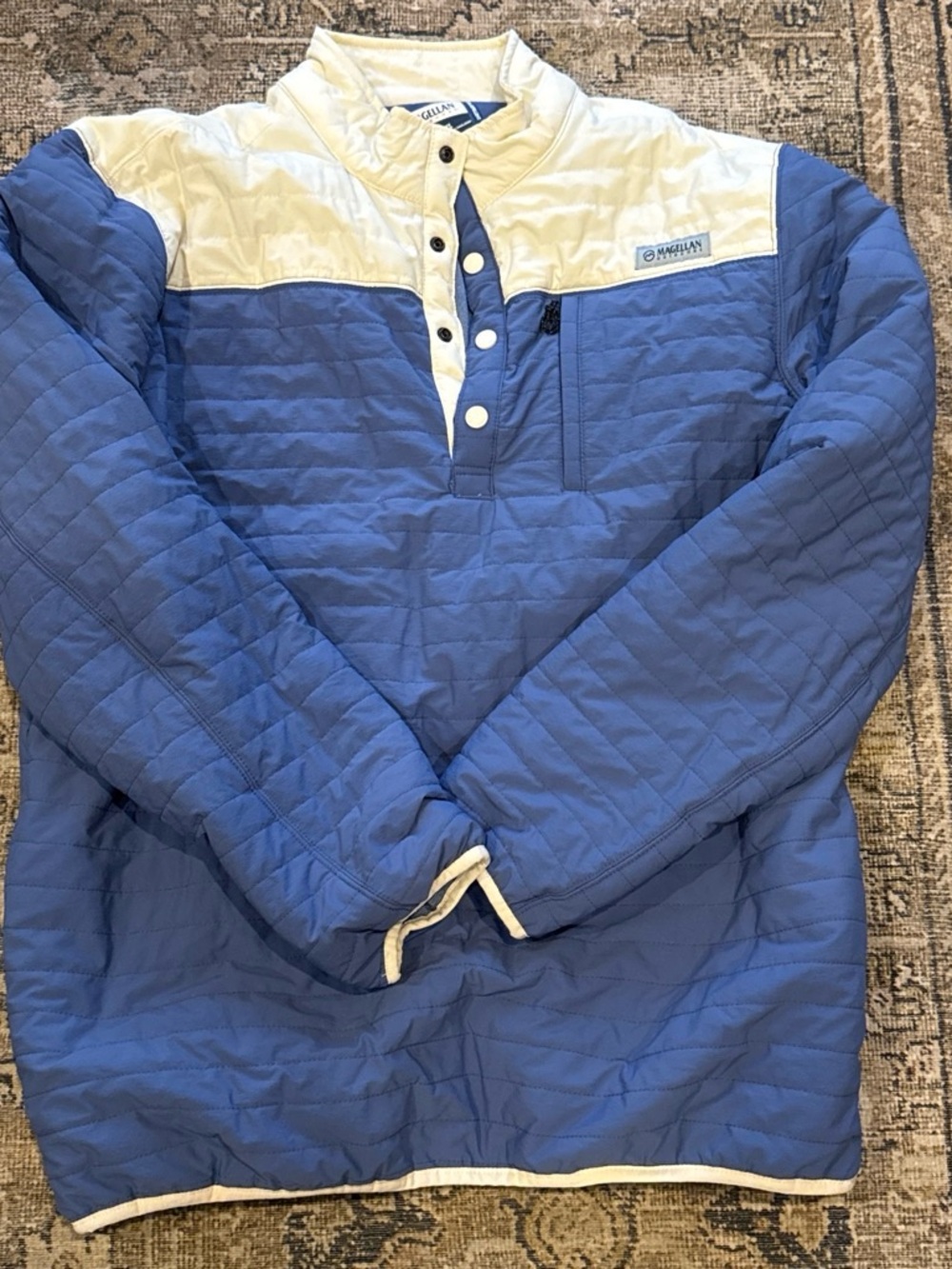 Magellan Outdoors Blue and White Quilted Pullover Shirt Jacket